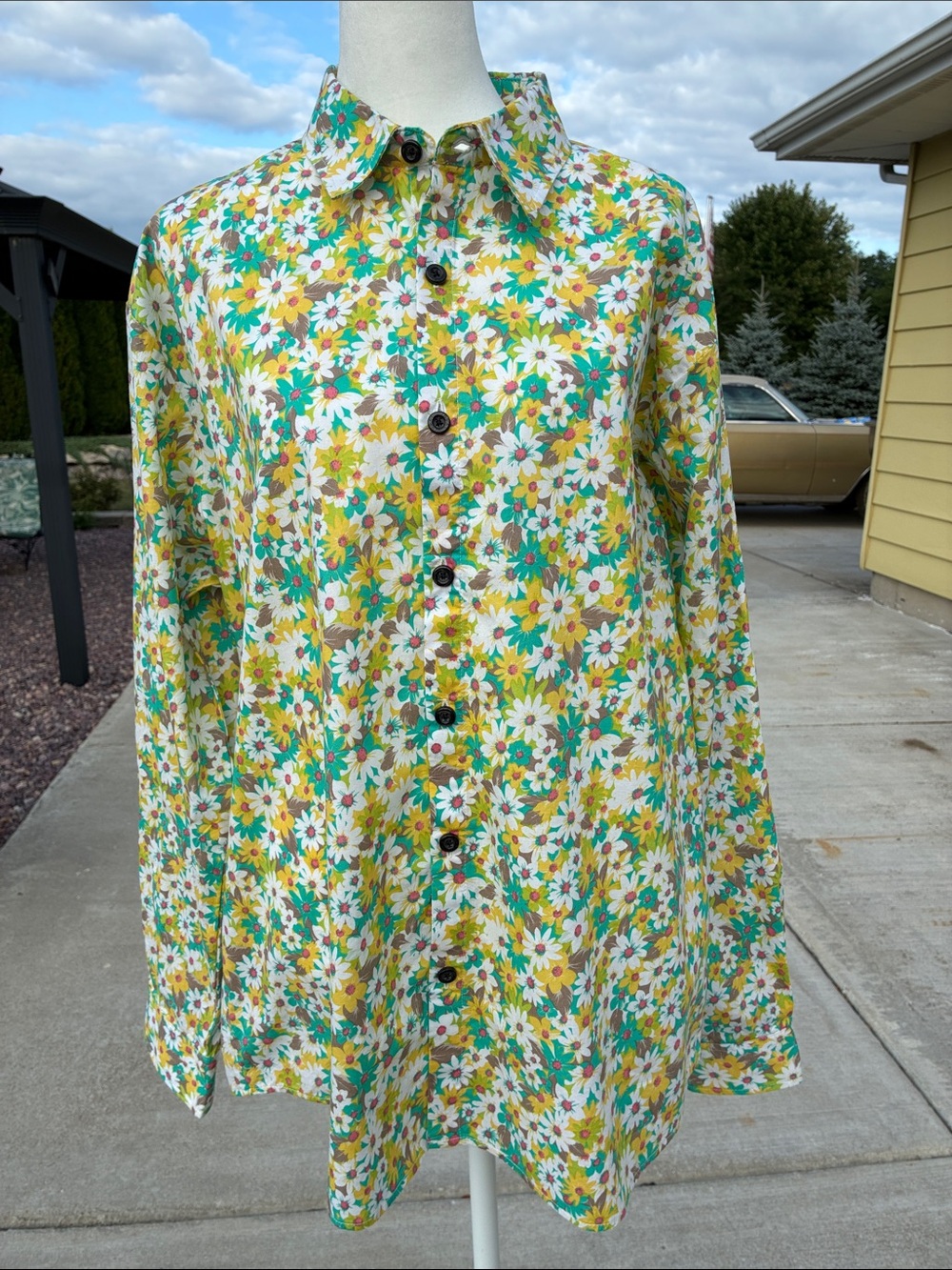 Jogal Yellow Green Floral Button-Up Shirt